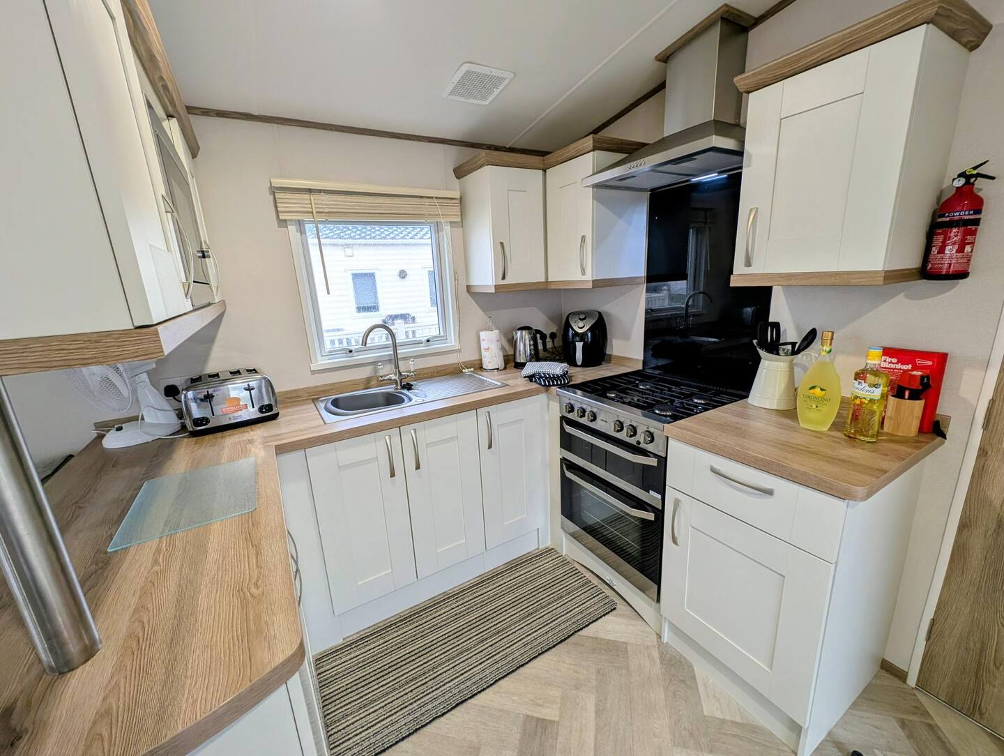 03dfbd7f-bb10-4f77-9bd7-a8cd5f3b5ab2