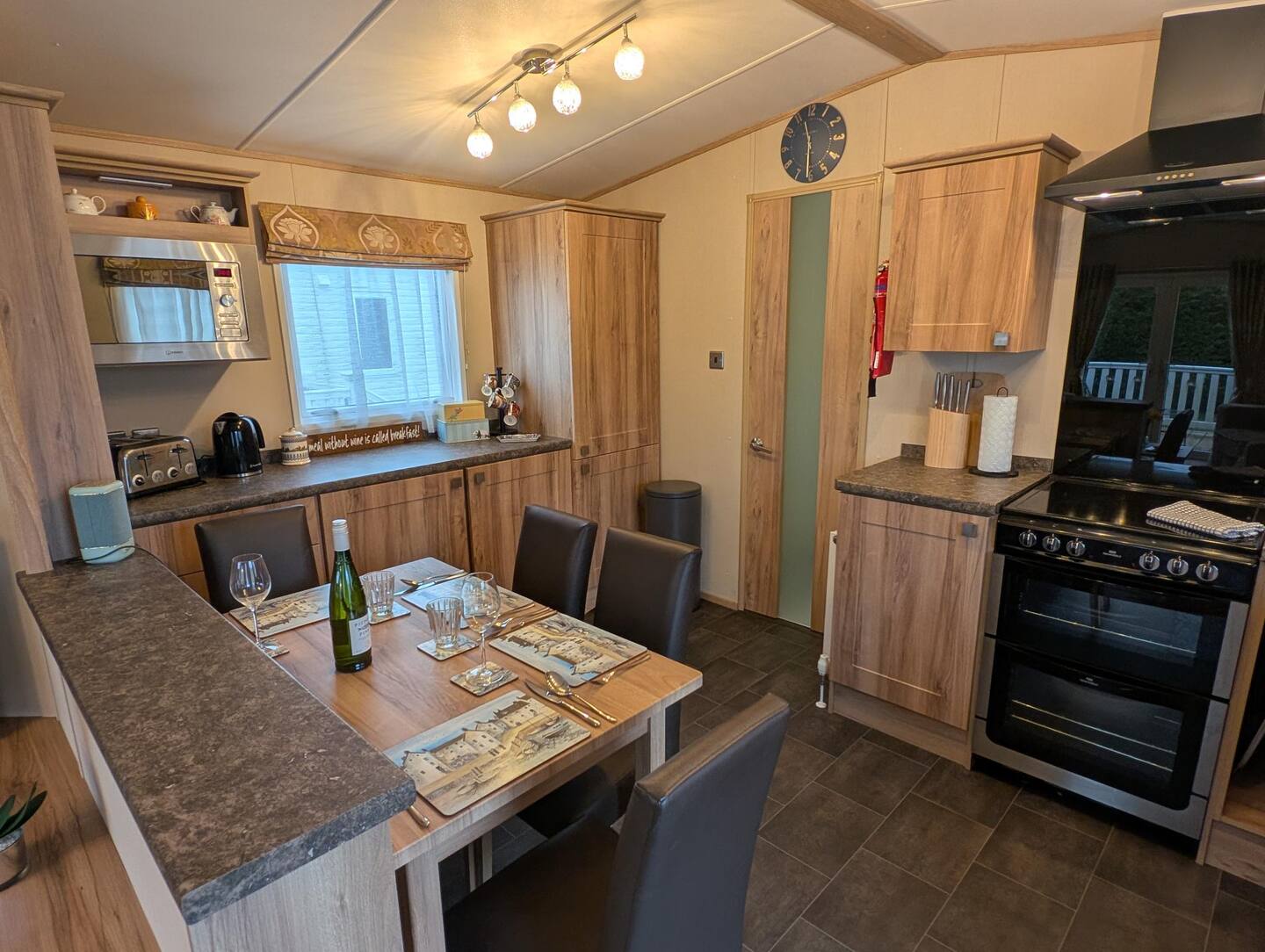 bace436c-51f3-4b5c-8362-89f8d15e9072